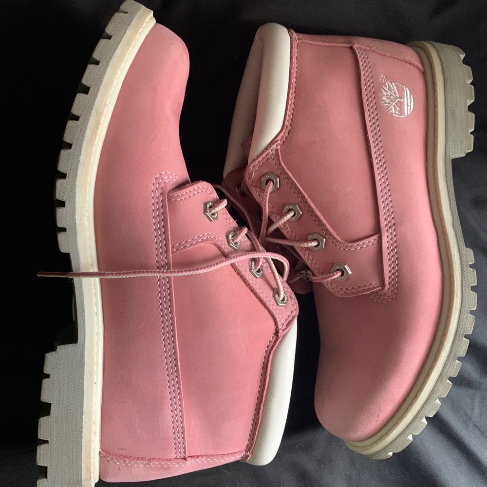 Pink waterproof timberland boots